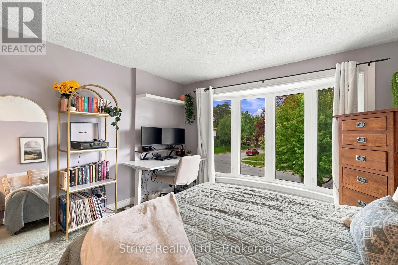 40 MCLELLAN DRIVE