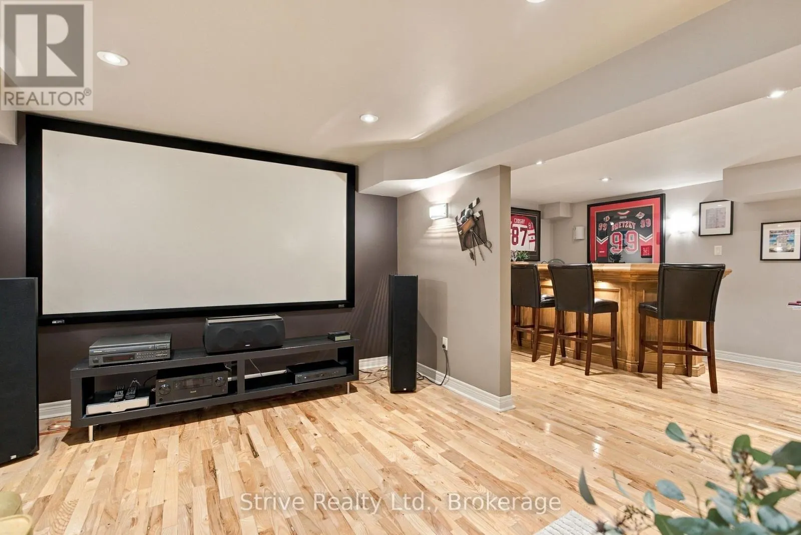 40 MCLELLAN DRIVE