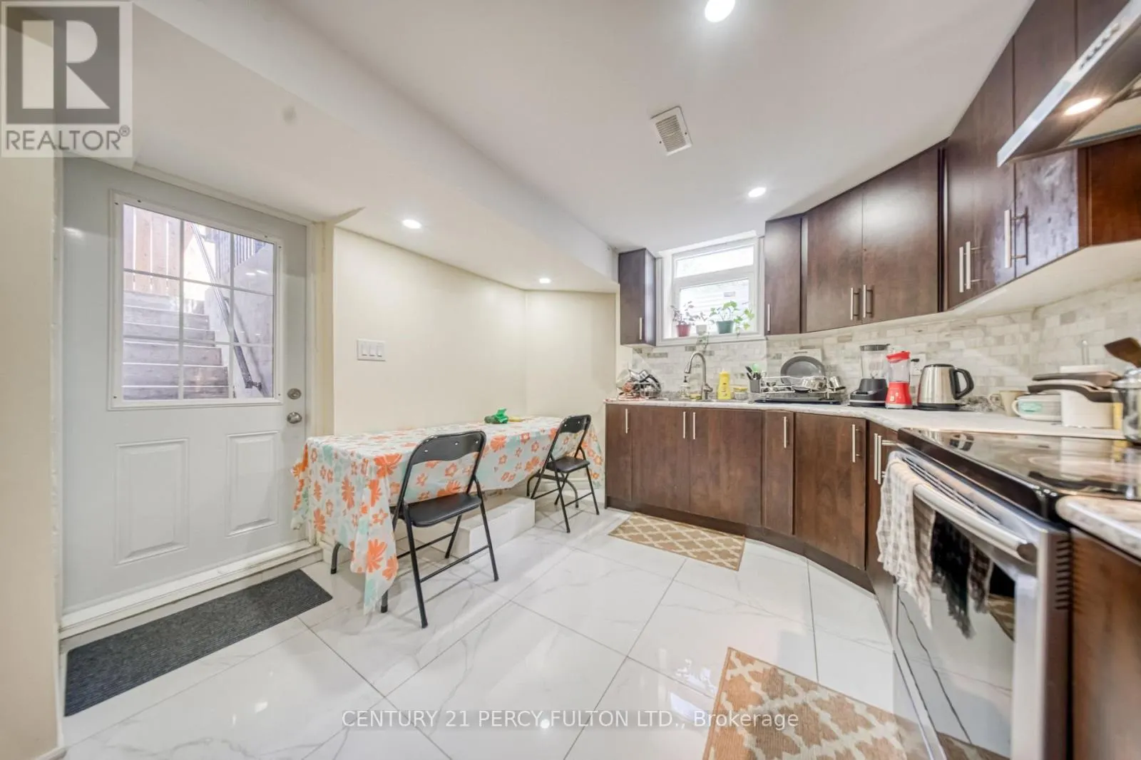 46 HEARNE CRESCENT