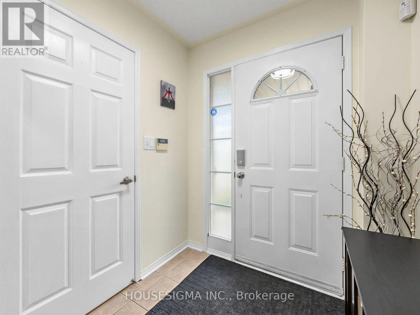 554 ALDERSHOT DRIVE