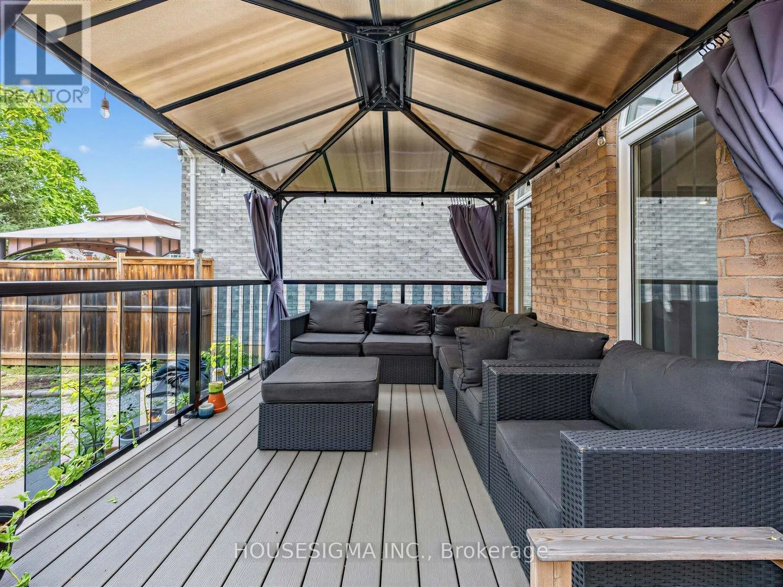 554 ALDERSHOT DRIVE