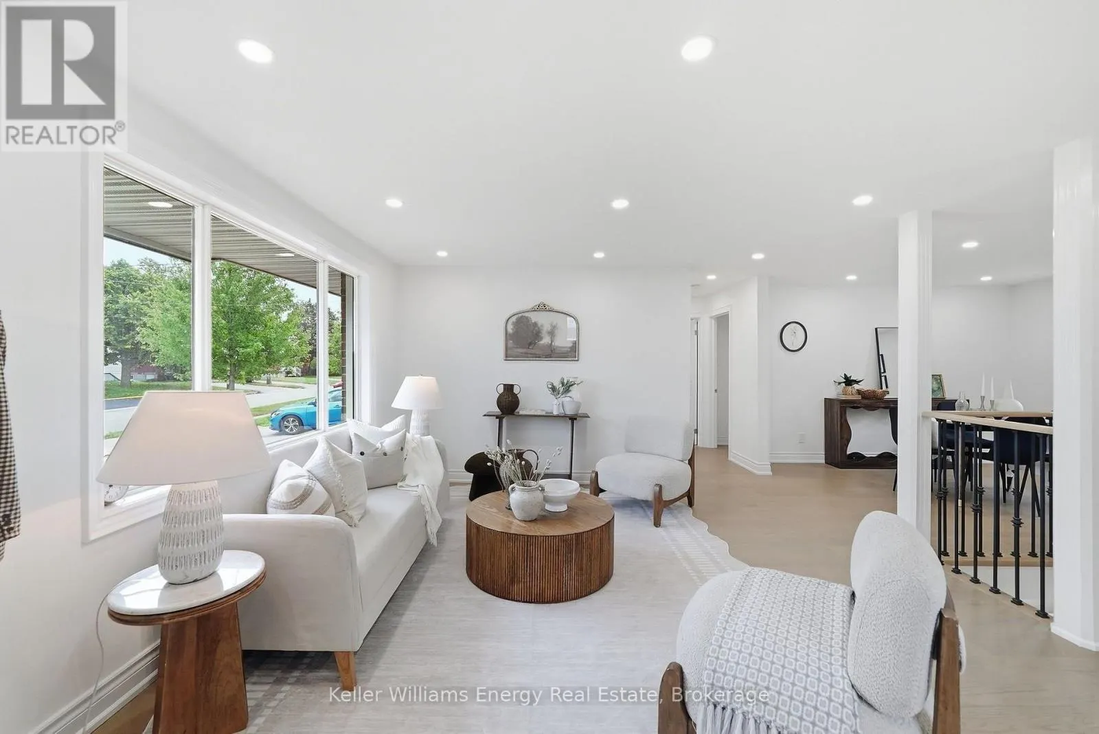 54 EASTLAWN STREET