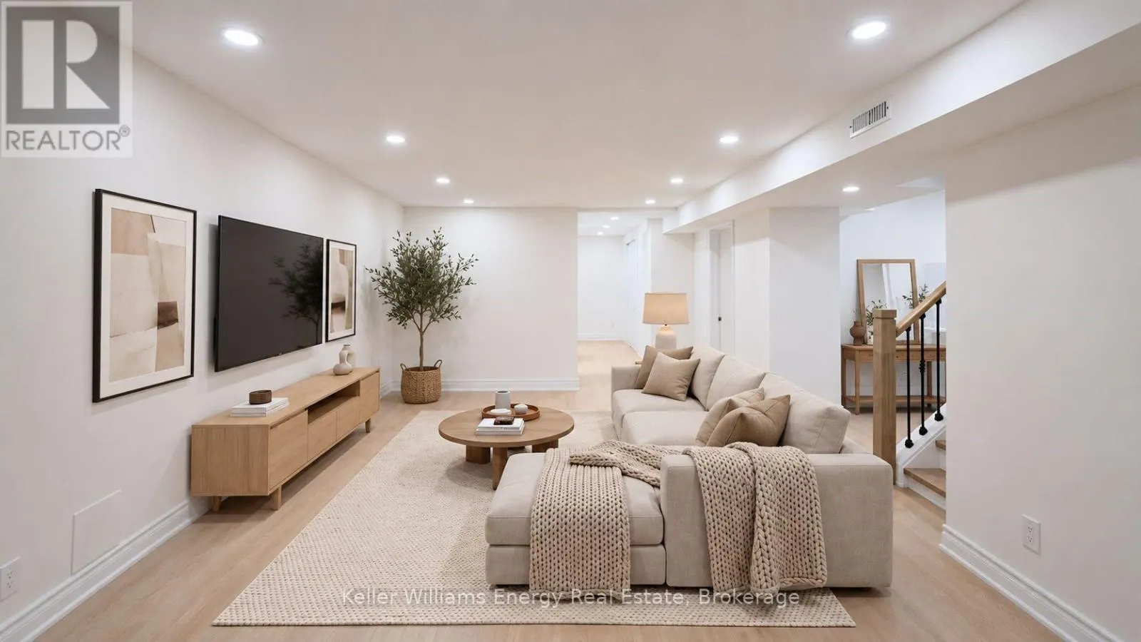 54 EASTLAWN STREET