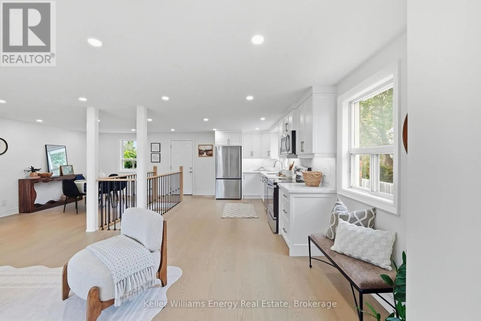 54 EASTLAWN STREET