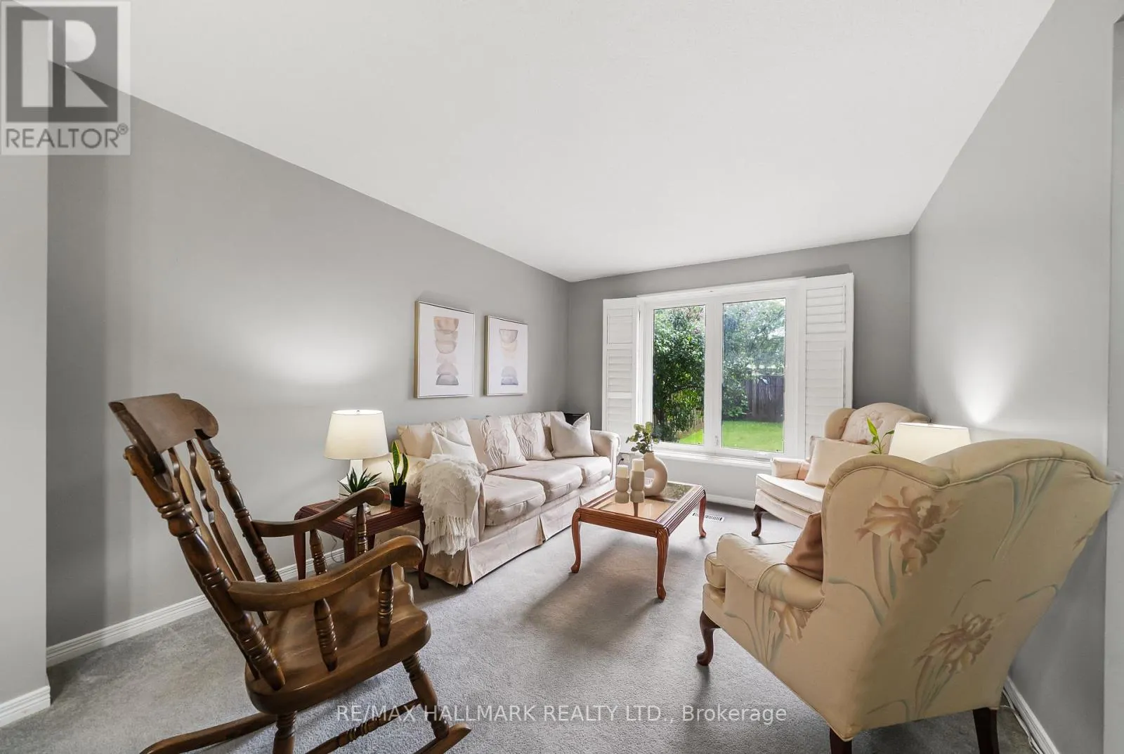1322 REDWOOD LANE