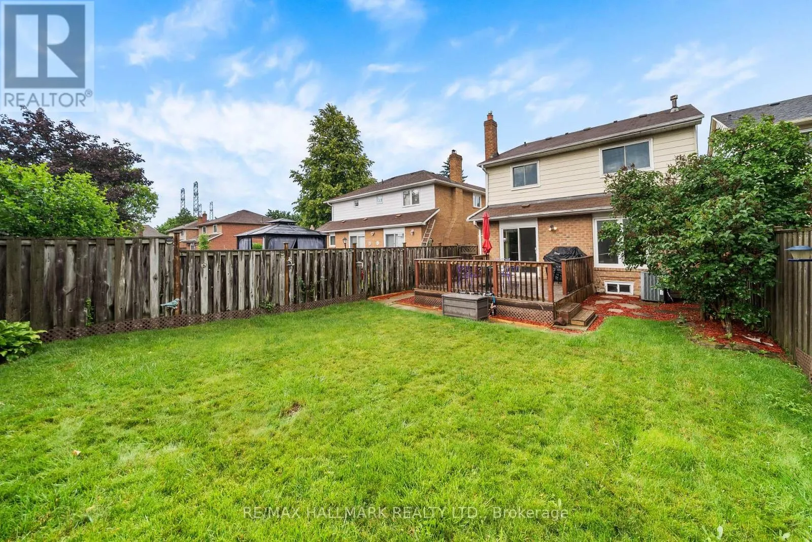 1322 REDWOOD LANE