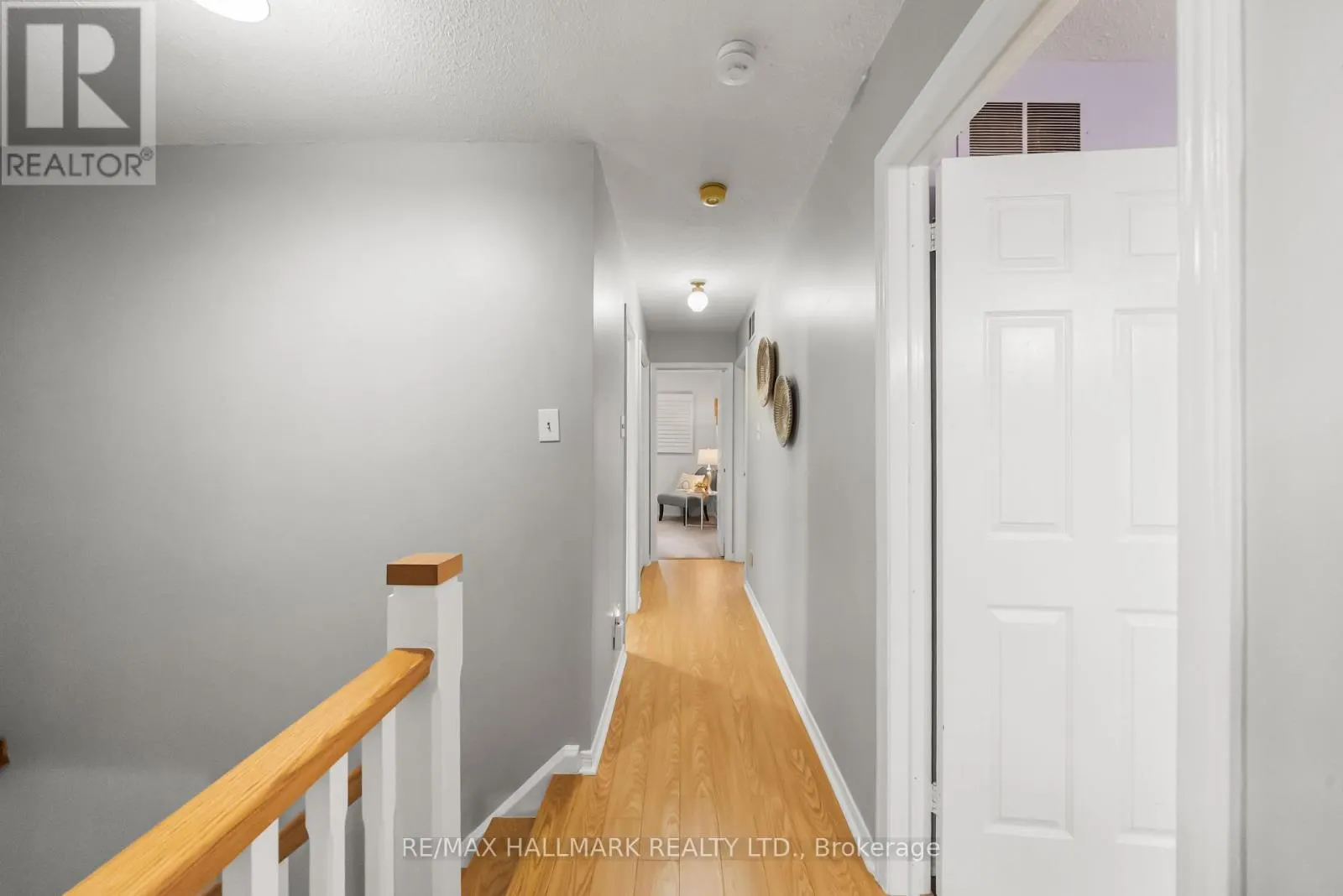 1322 REDWOOD LANE