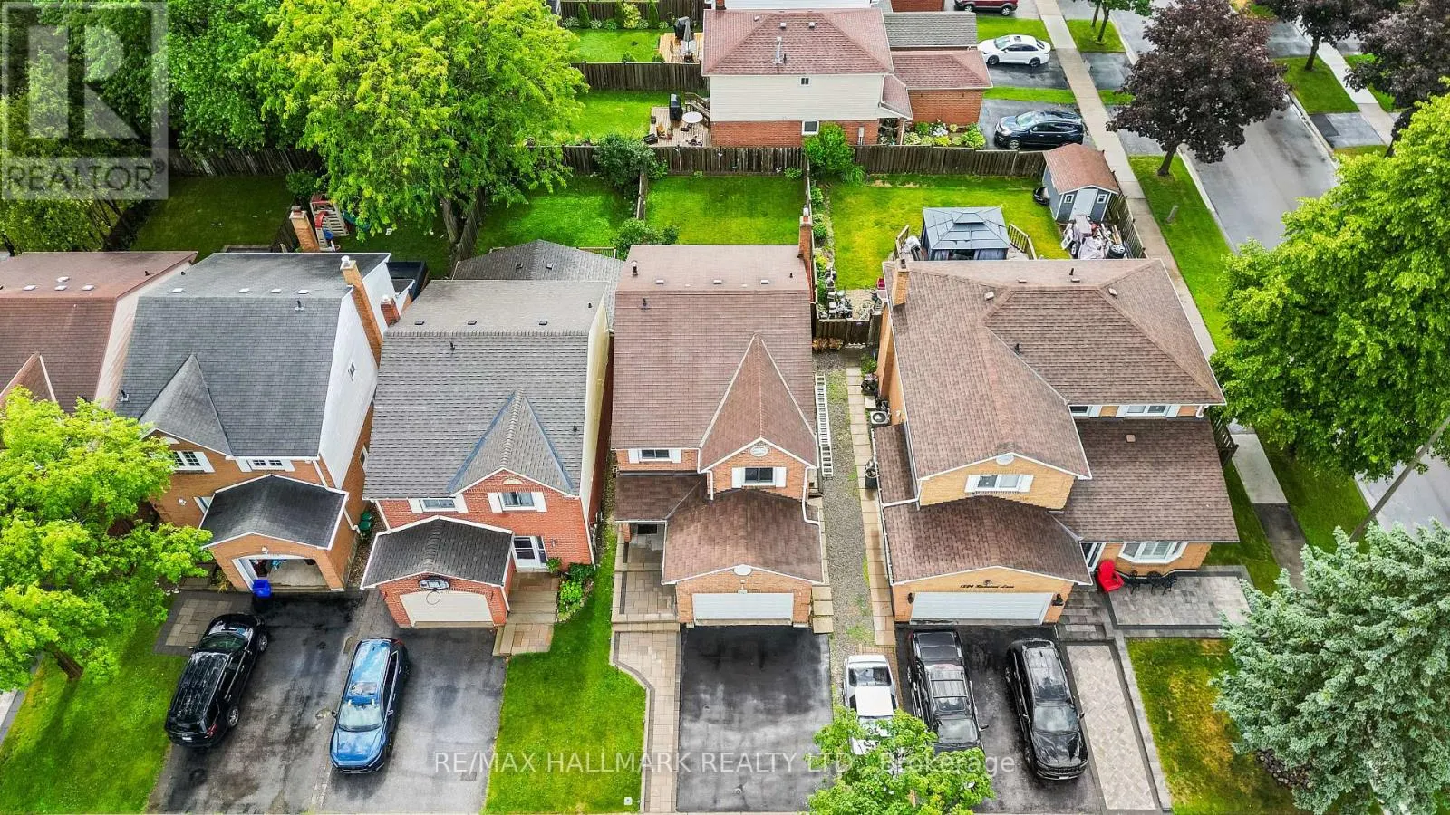 1322 REDWOOD LANE