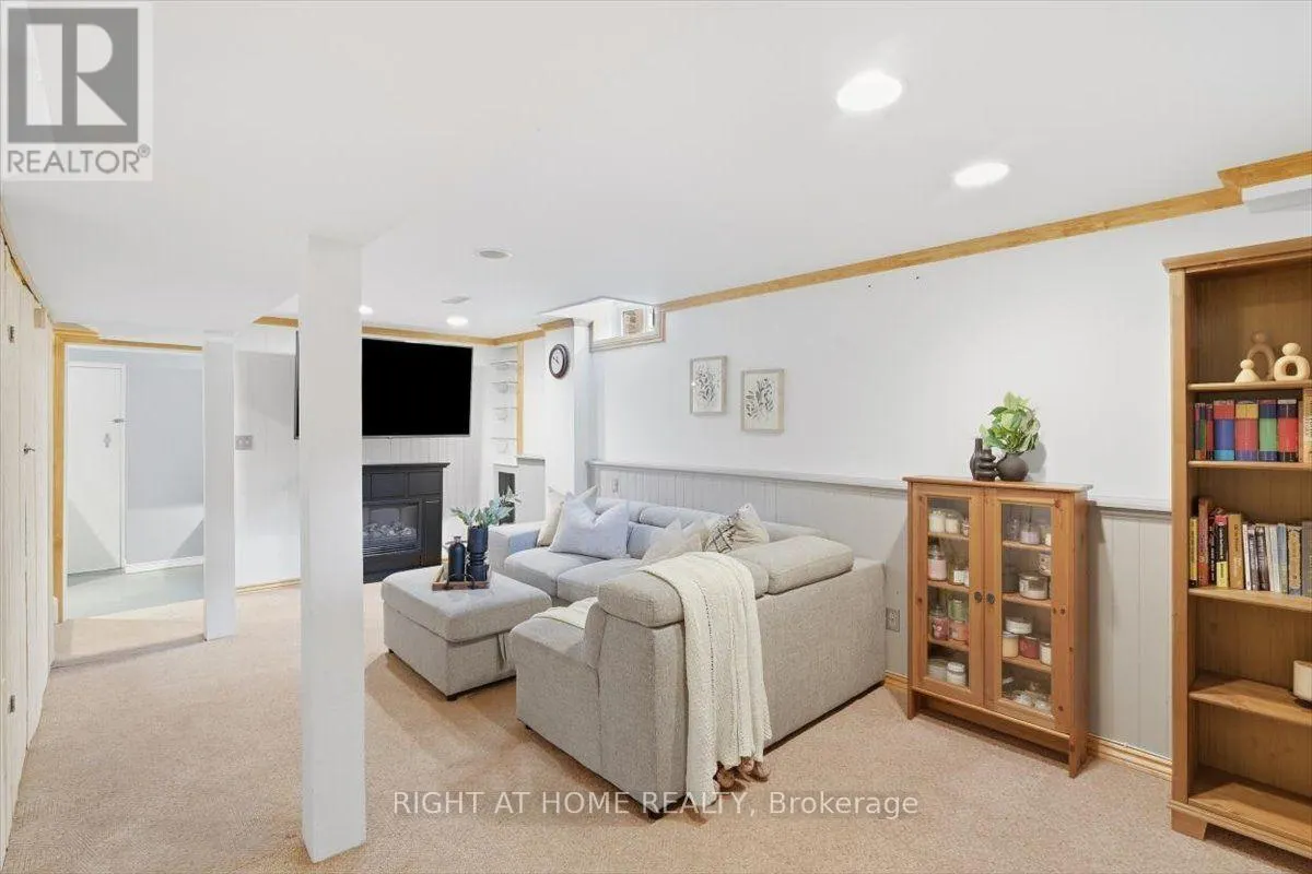 31 PROUT DRIVE