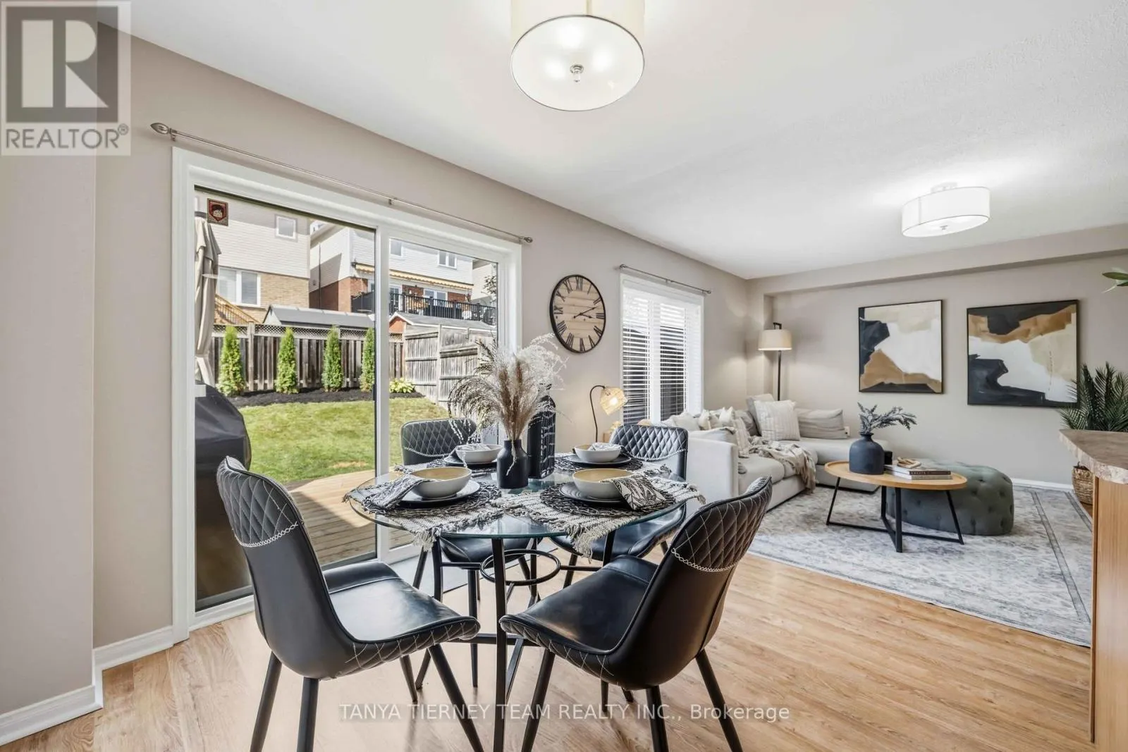 828 TAGGART CRESCENT