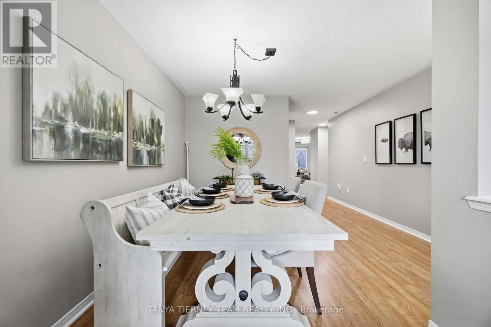 828 TAGGART CRESCENT