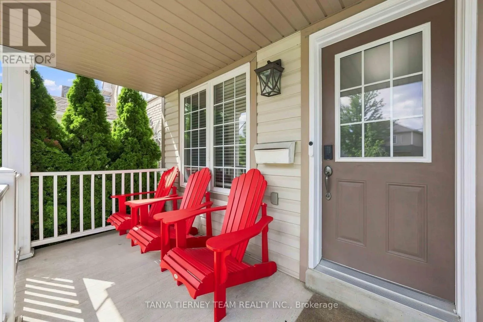 828 TAGGART CRESCENT