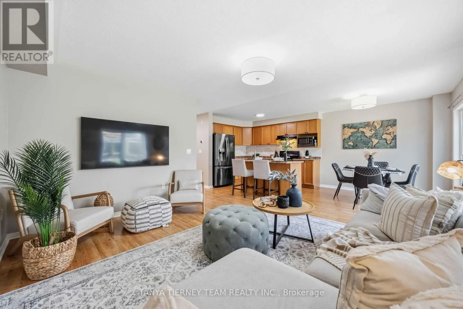828 TAGGART CRESCENT