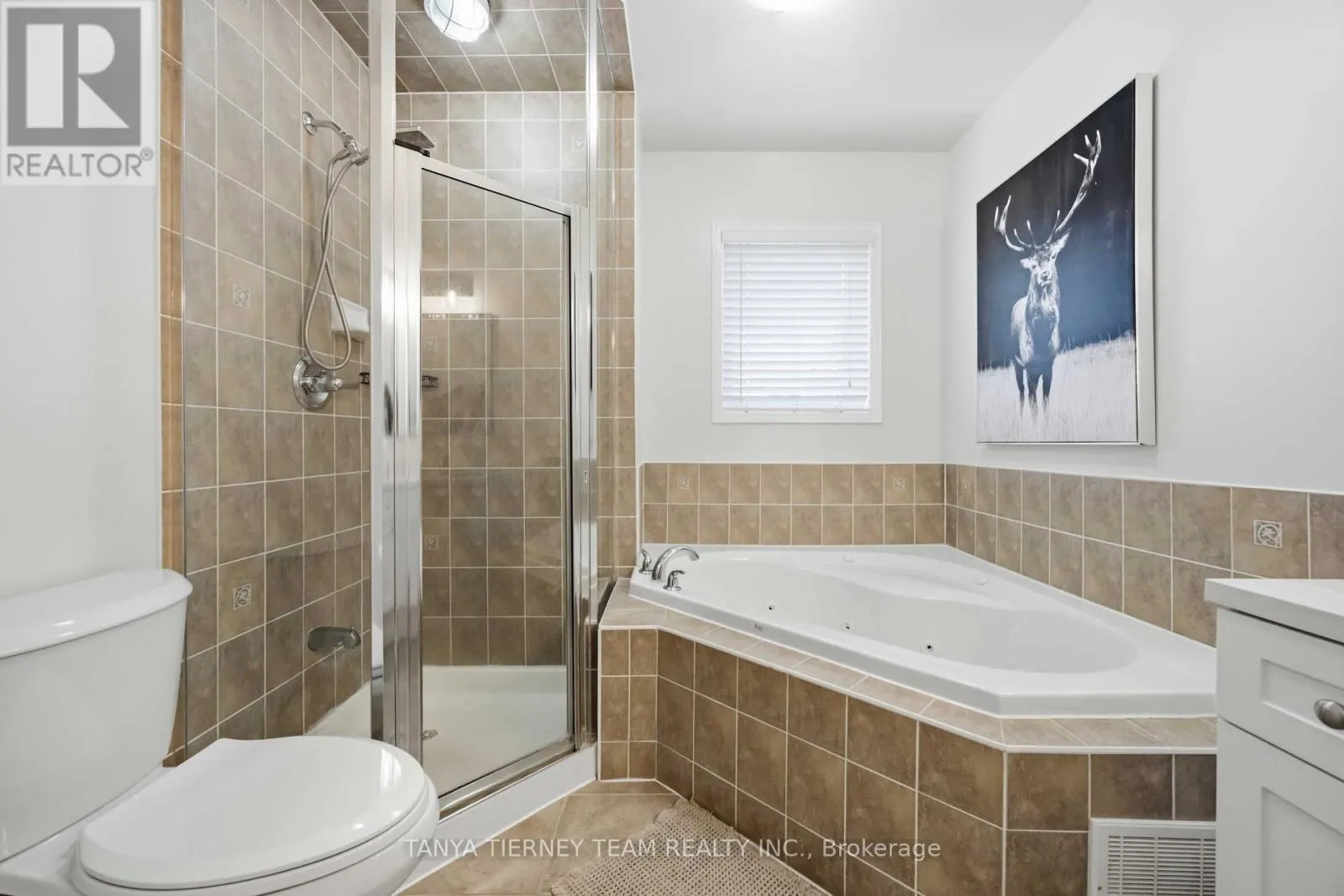 828 TAGGART CRESCENT