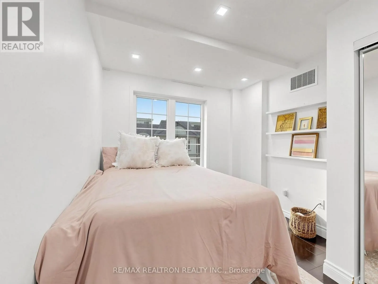 92 - 1250 ST. MARTINS DRIVE