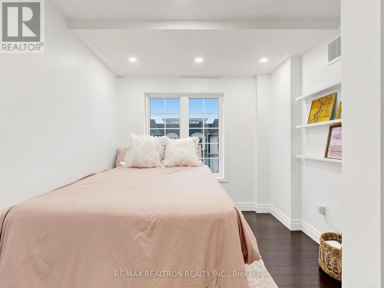 92 - 1250 ST. MARTINS DRIVE