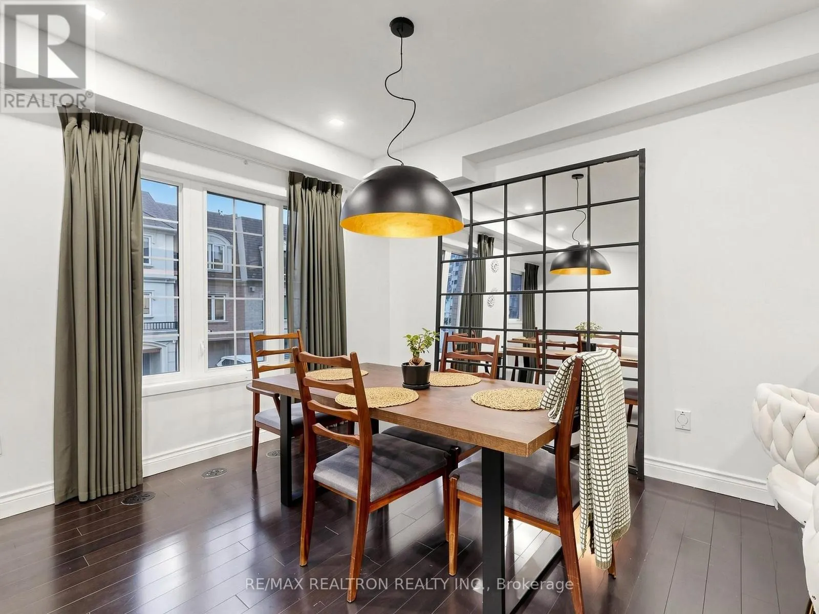 92 - 1250 ST. MARTINS DRIVE