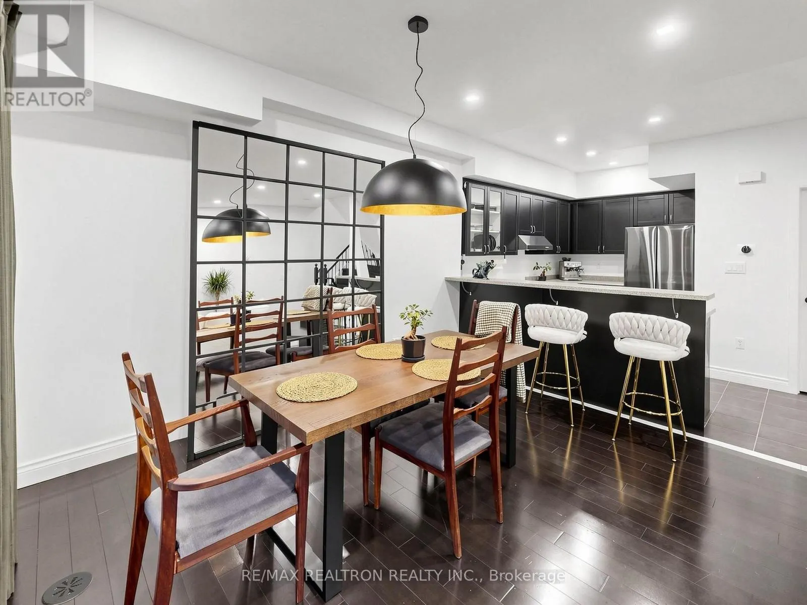 92 - 1250 ST. MARTINS DRIVE