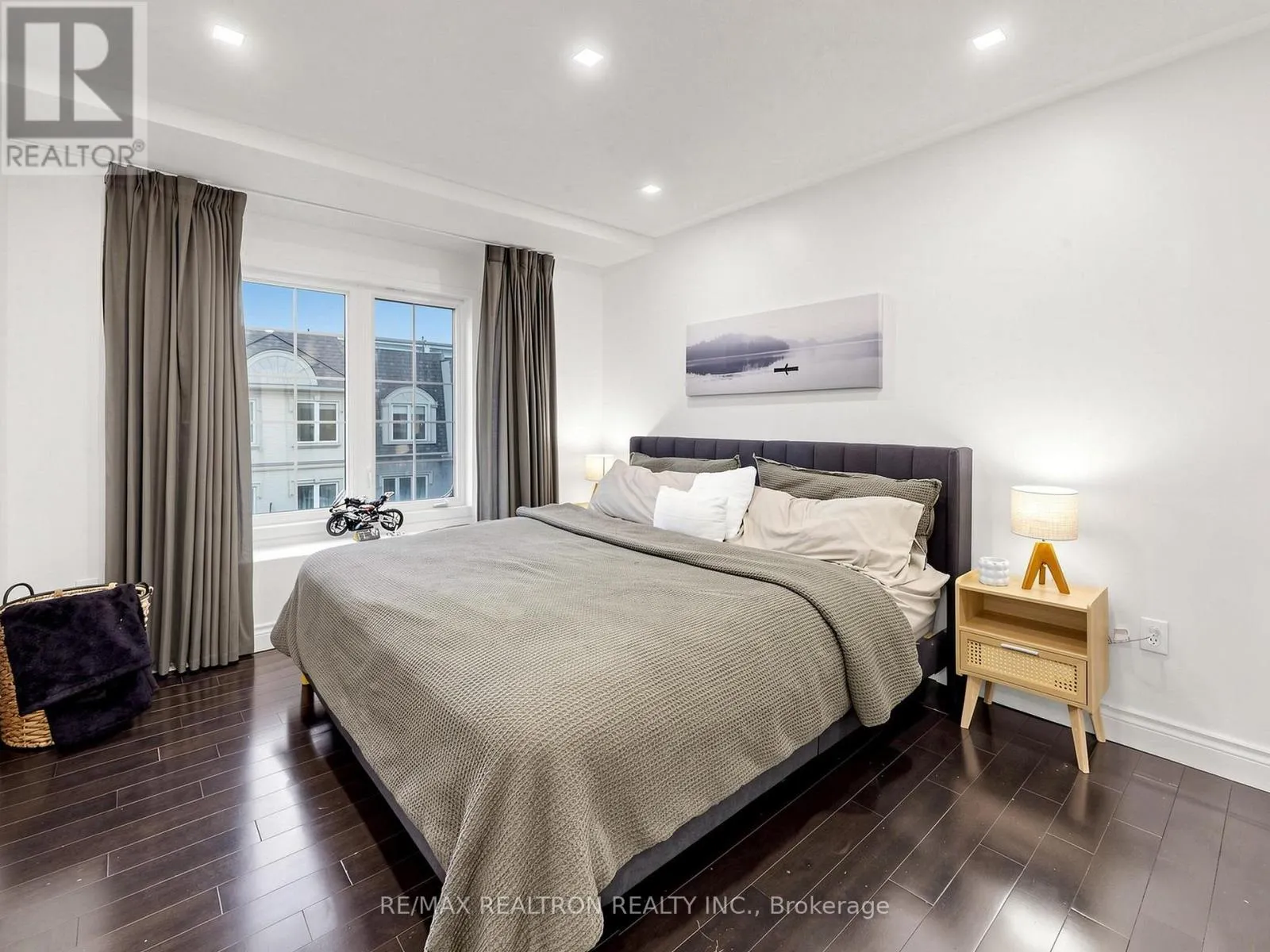 92 - 1250 ST. MARTINS DRIVE