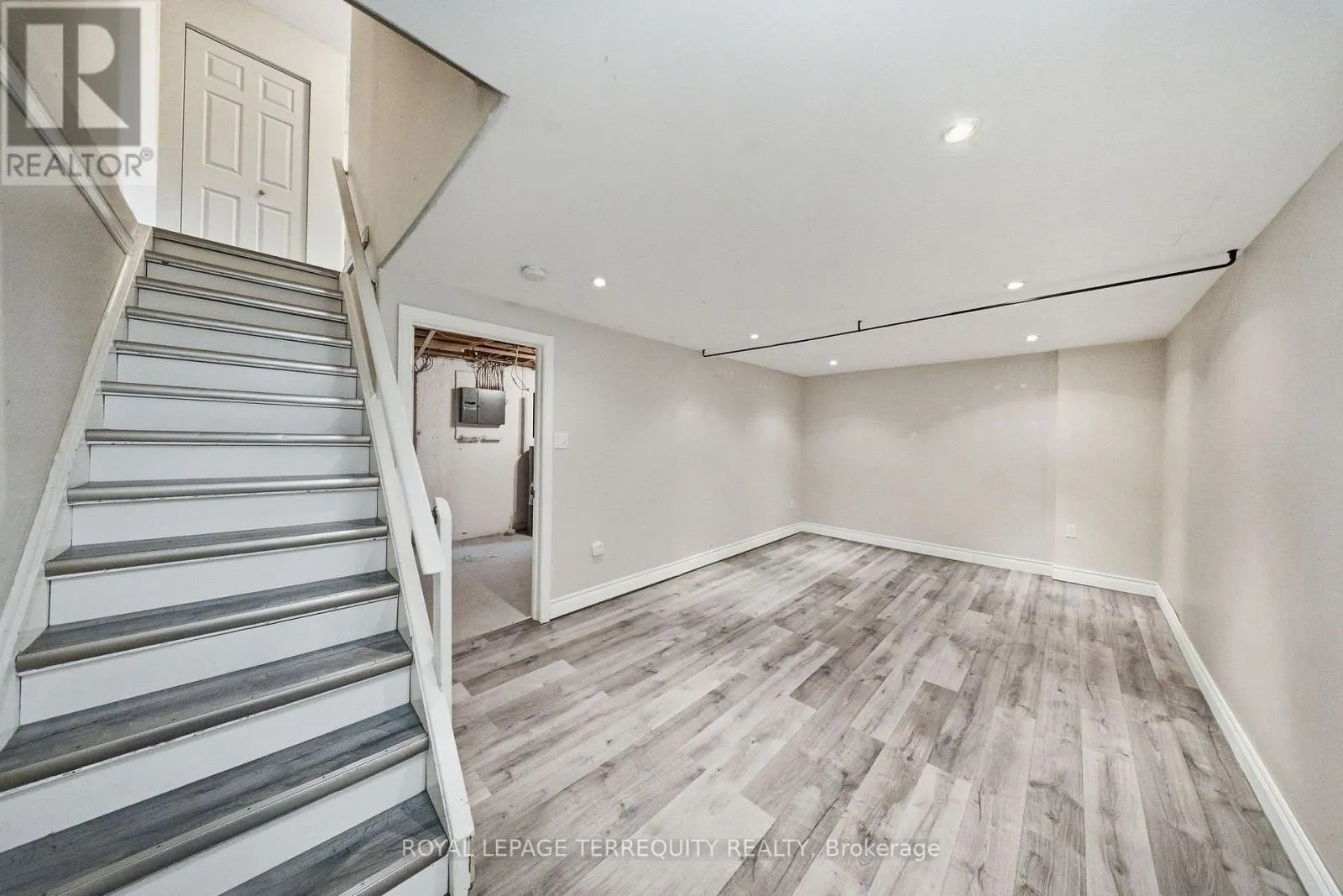 21 - 506 NORMANDY STREET