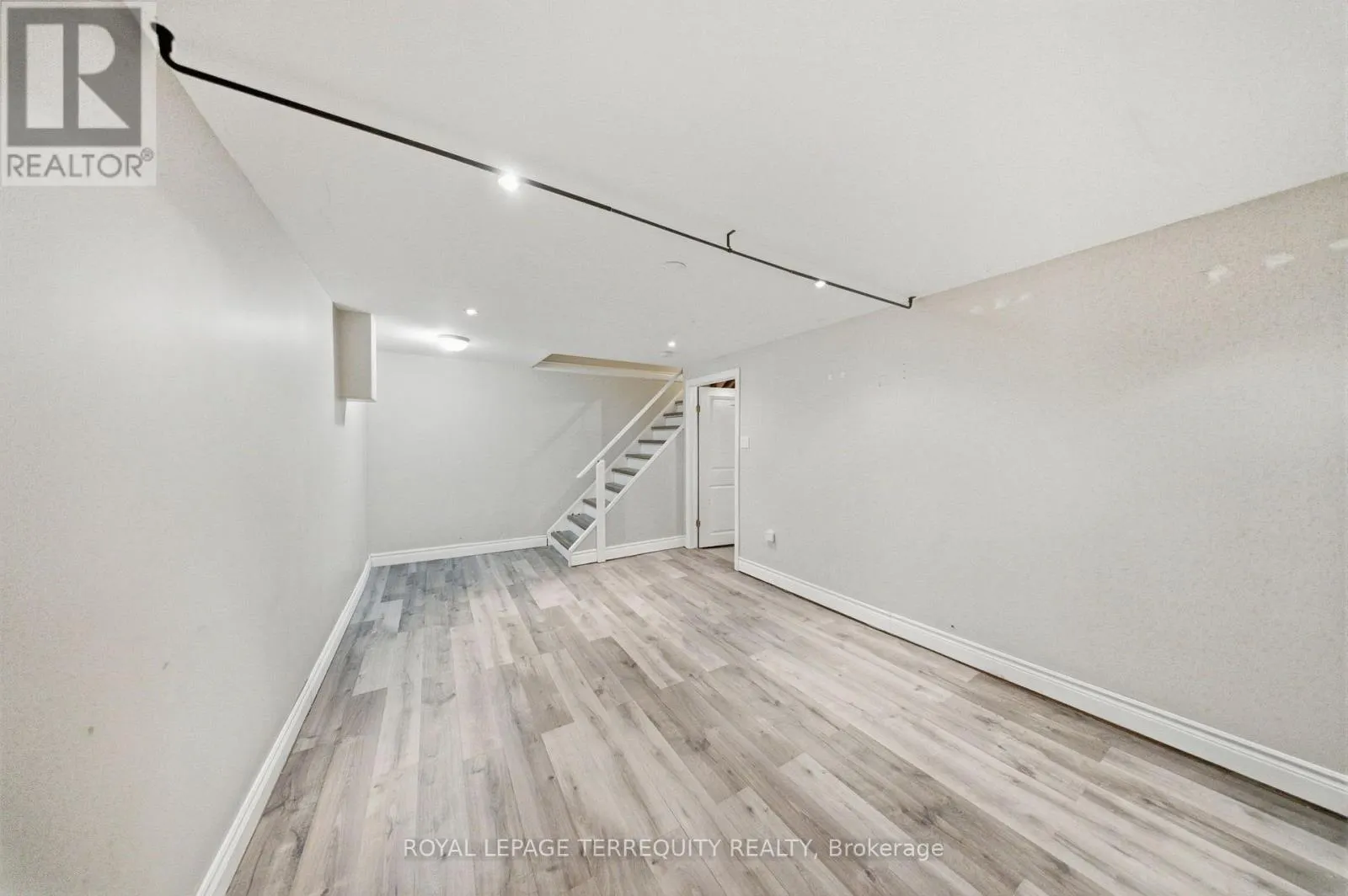 21 - 506 NORMANDY STREET