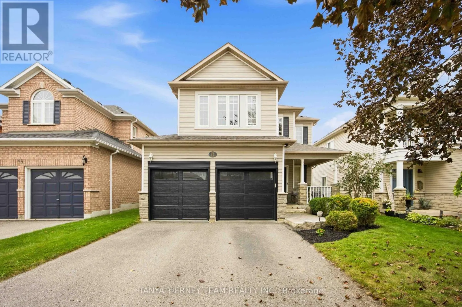 17 CODY AVENUE