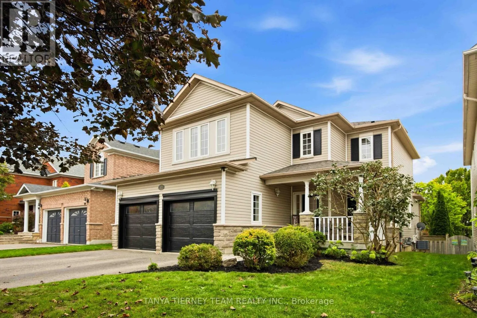 17 CODY AVENUE