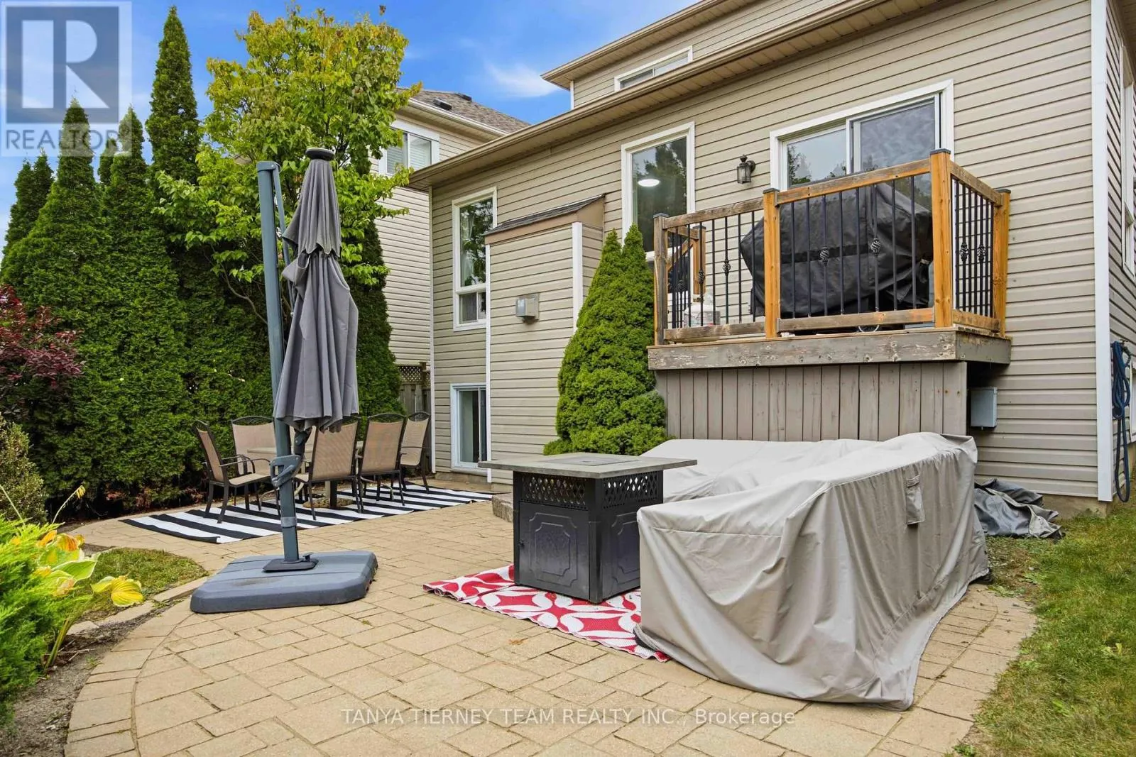 17 CODY AVENUE