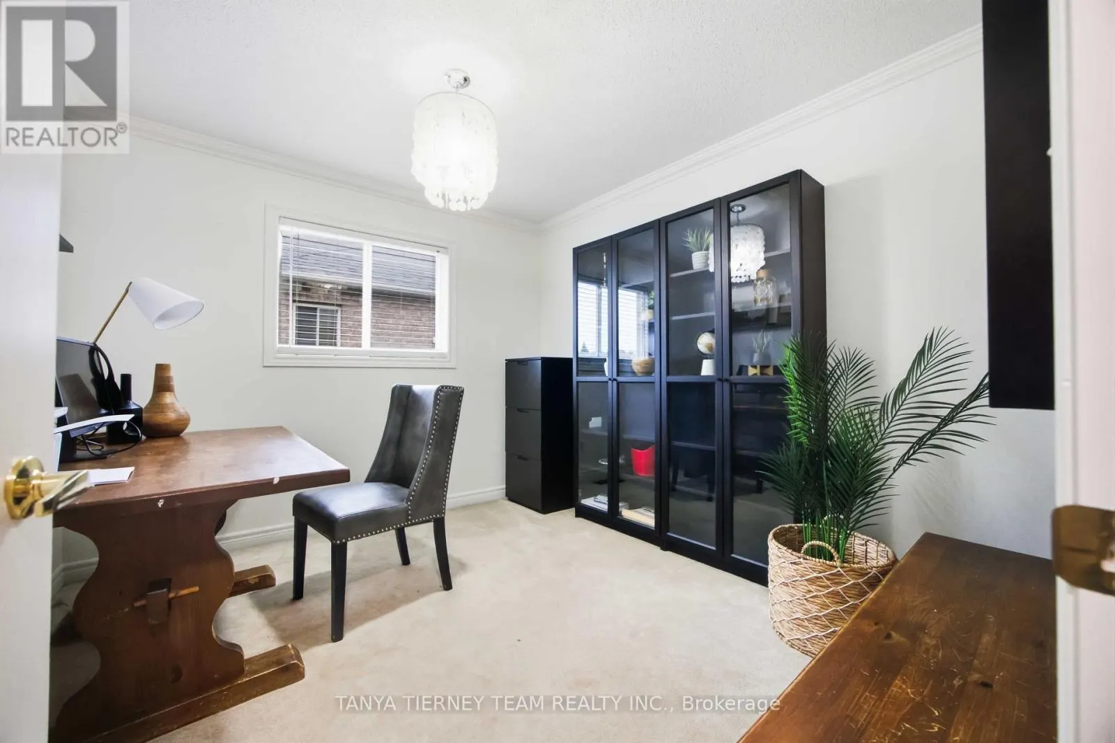 17 CODY AVENUE