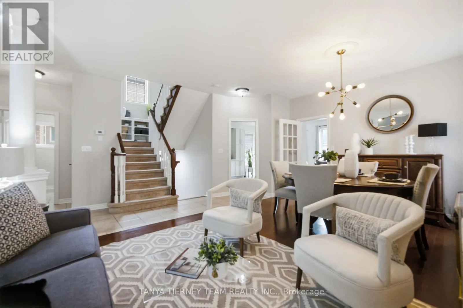 17 CODY AVENUE