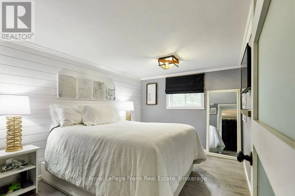 34 PLEASANT VIEW AVENUE