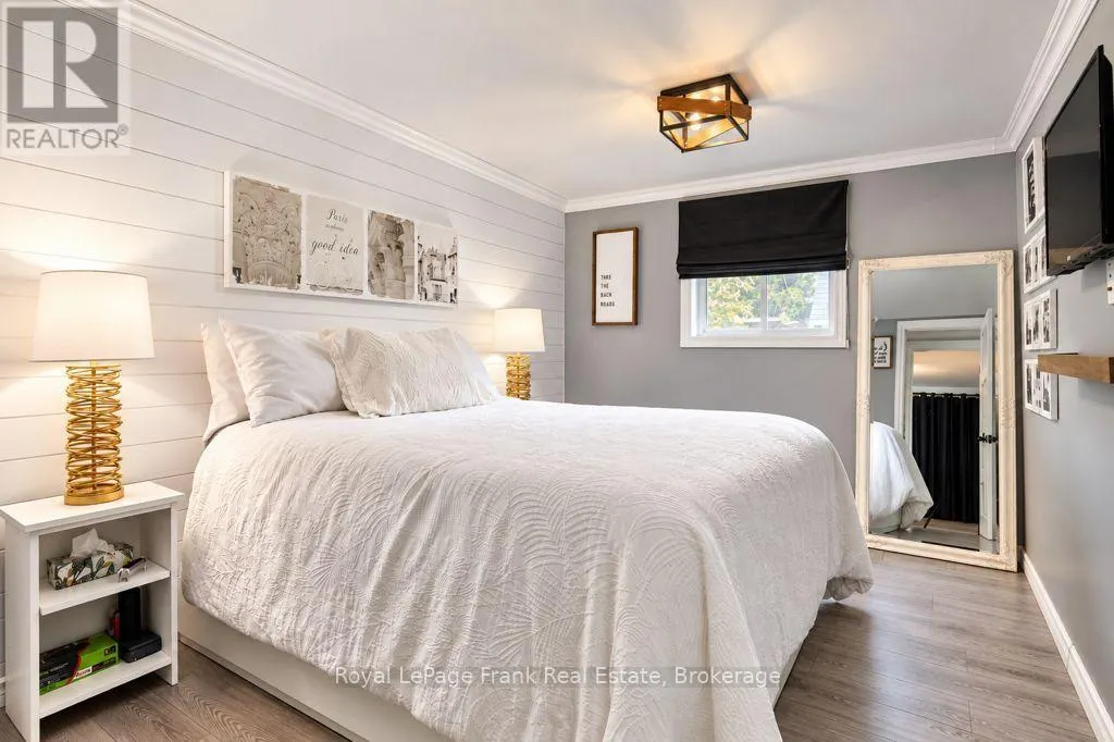 34 PLEASANT VIEW AVENUE