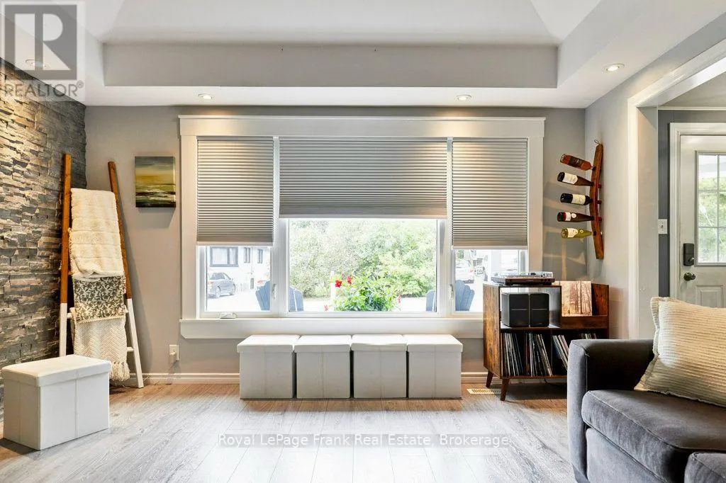 34 PLEASANT VIEW AVENUE