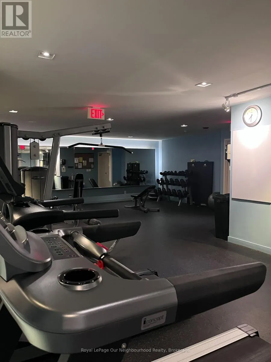 402 - 1600 CHARLES STREET #402