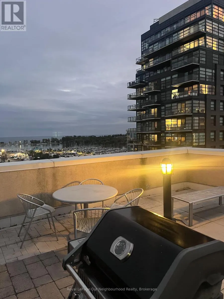 402 - 1600 CHARLES STREET #402