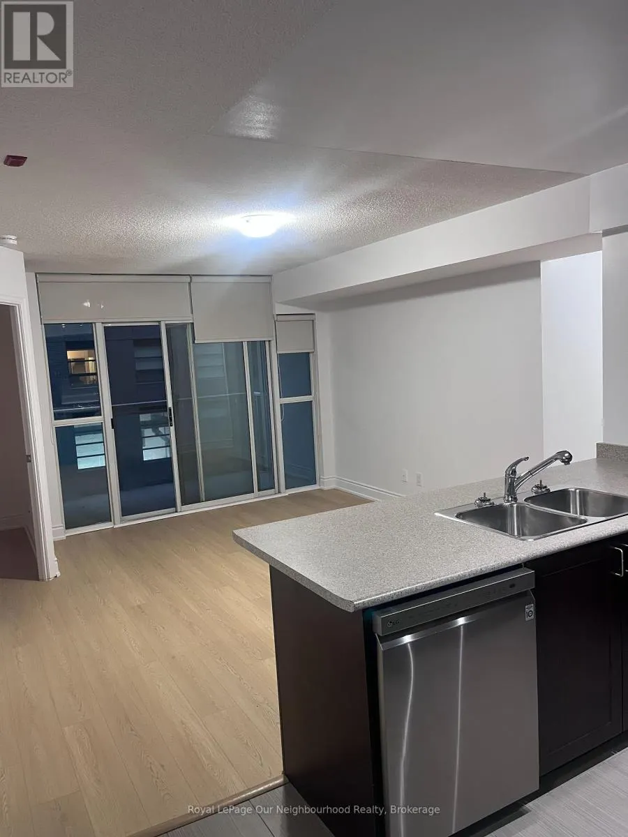 402 - 1600 CHARLES STREET #402