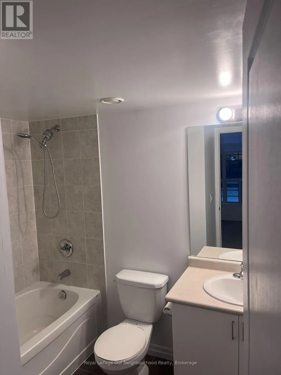 402 - 1600 CHARLES STREET #402