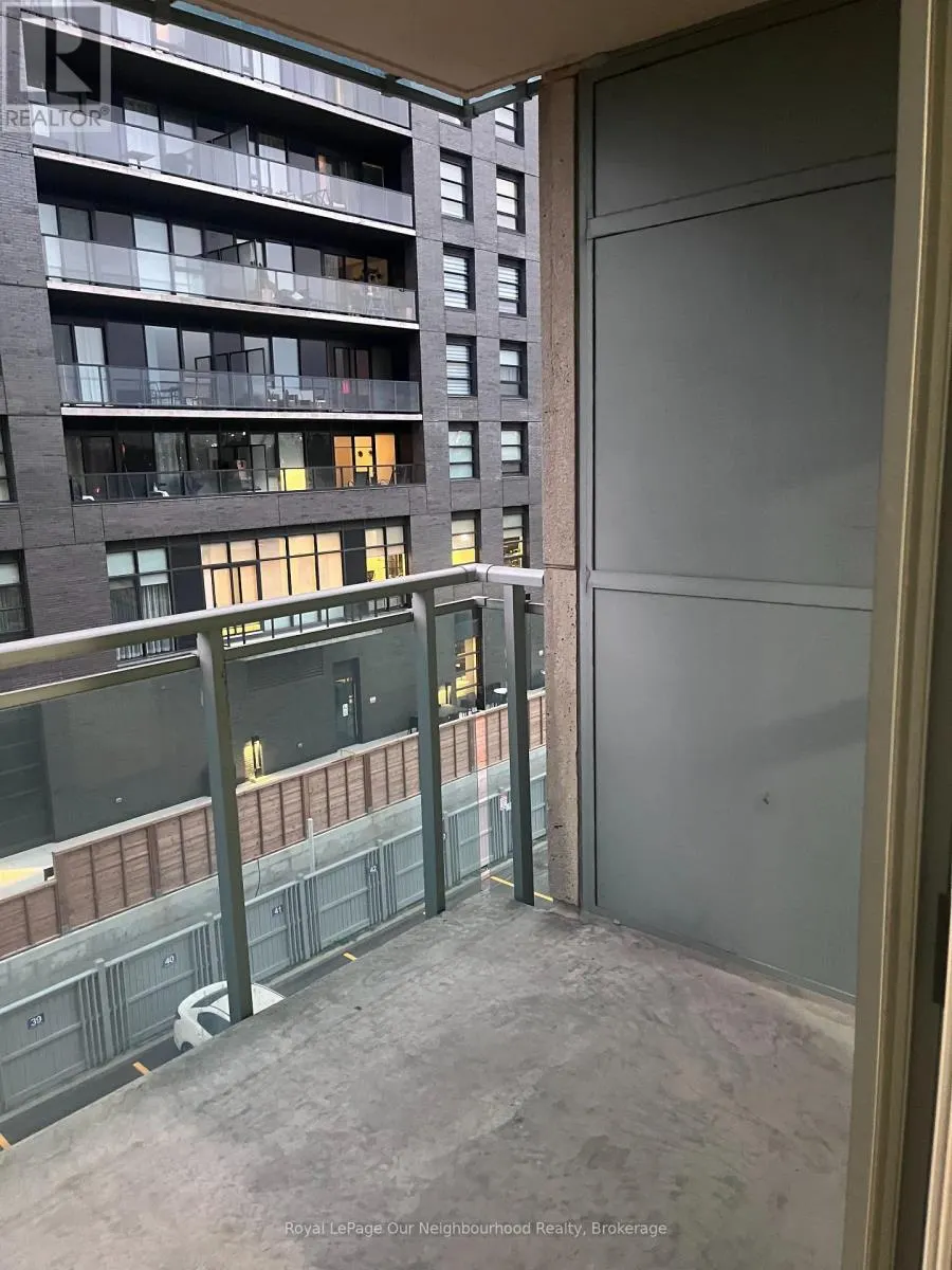 402 - 1600 CHARLES STREET #402