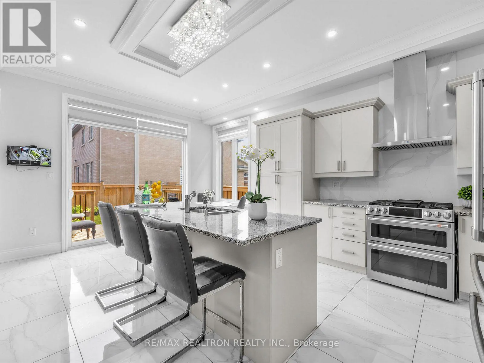 142 AUCKLAND DRIVE