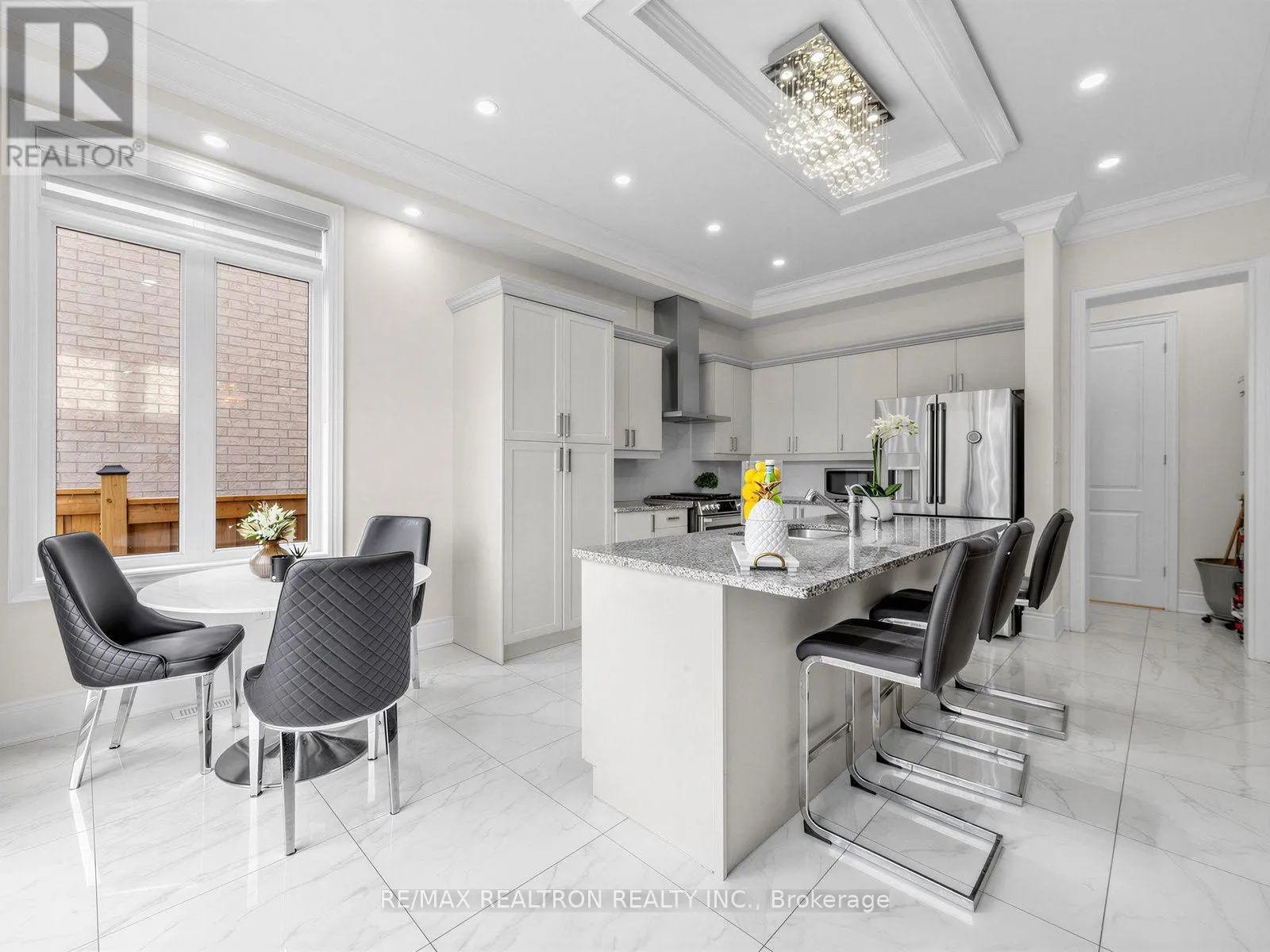 142 AUCKLAND DRIVE