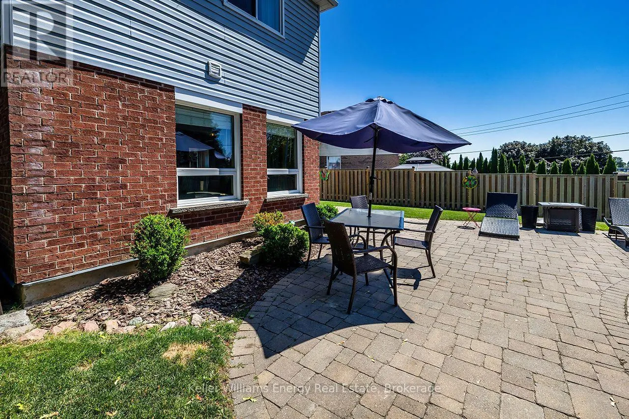329 CHALLENGER COURT