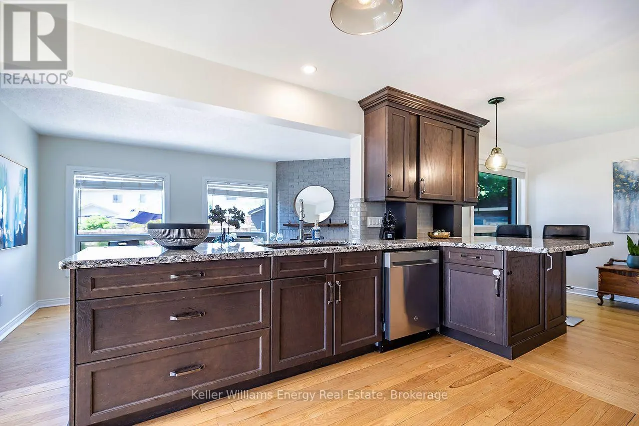 329 CHALLENGER COURT