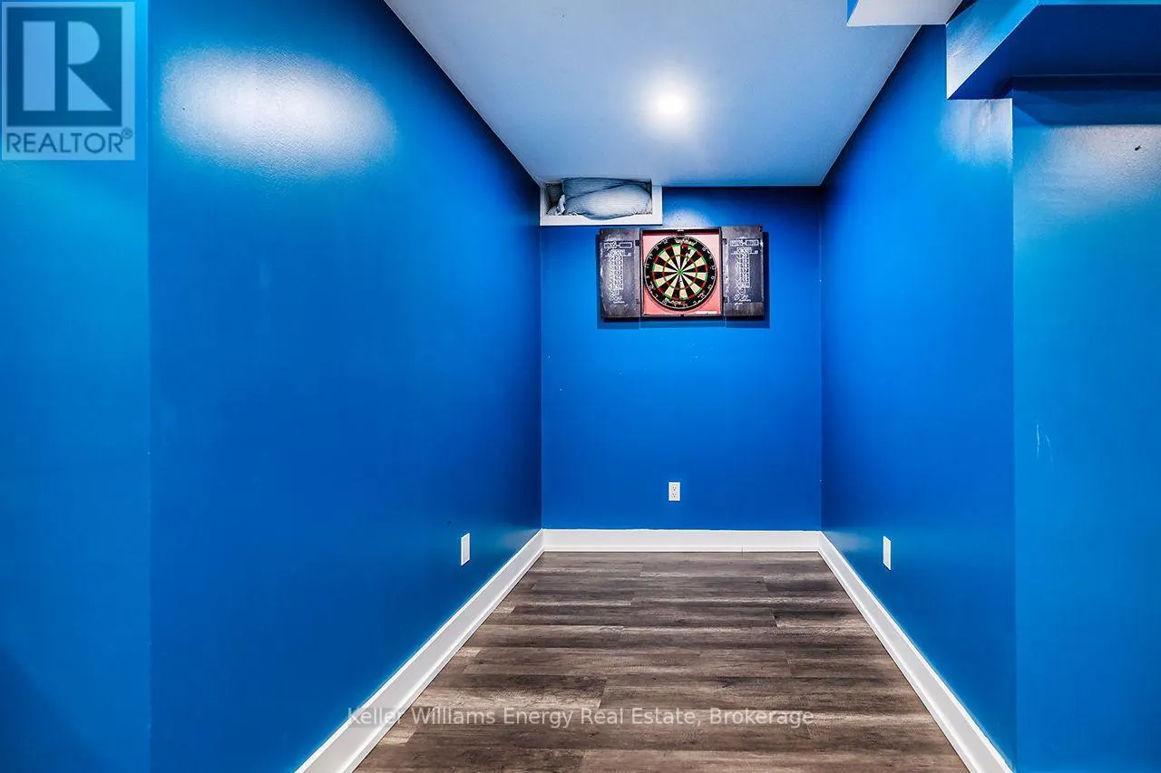 329 CHALLENGER COURT