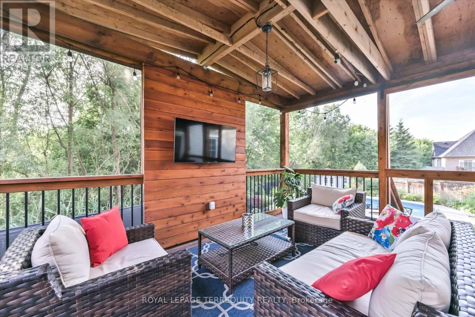 ROOM 1 - 55 RUSHBROOKE WAY