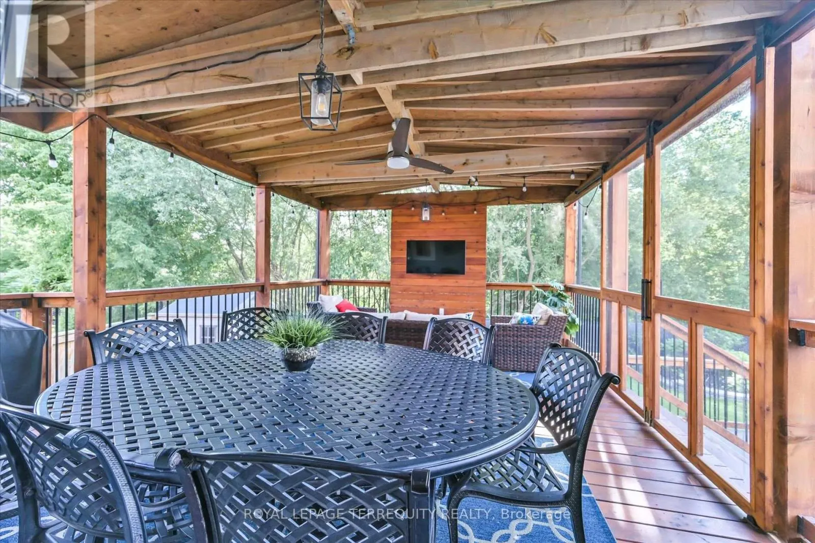 ROOM 2 - 55 RUSHBROOKE WAY