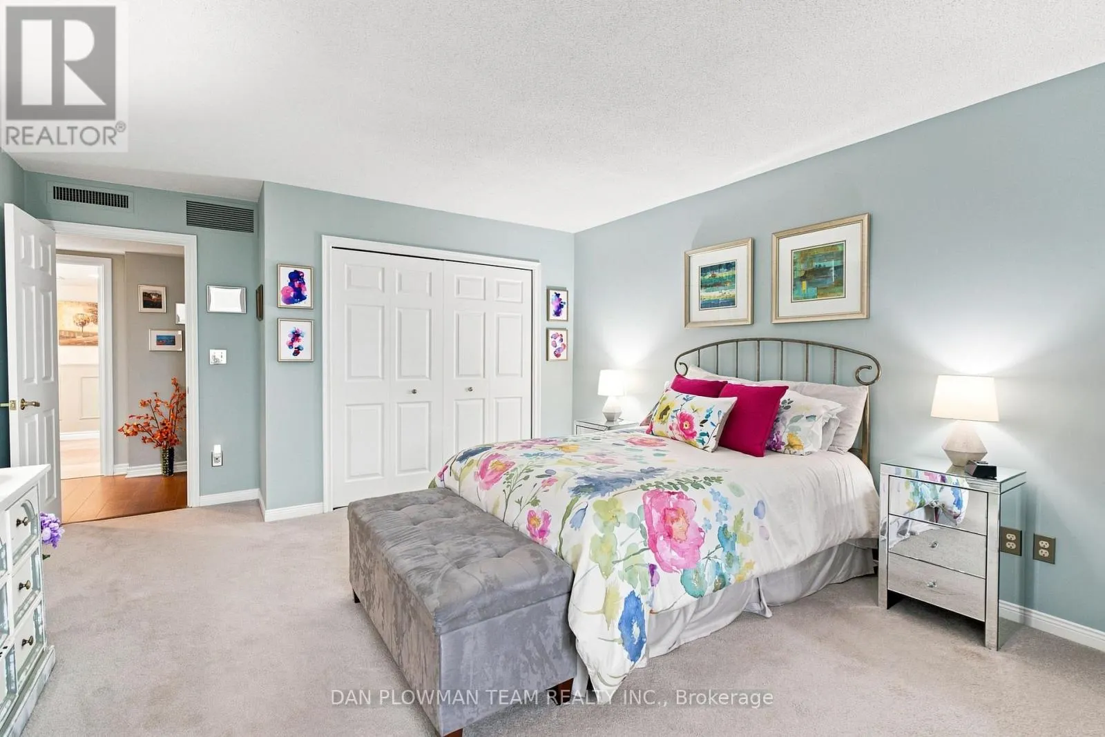 1003 - 900 WILSON ROAD N