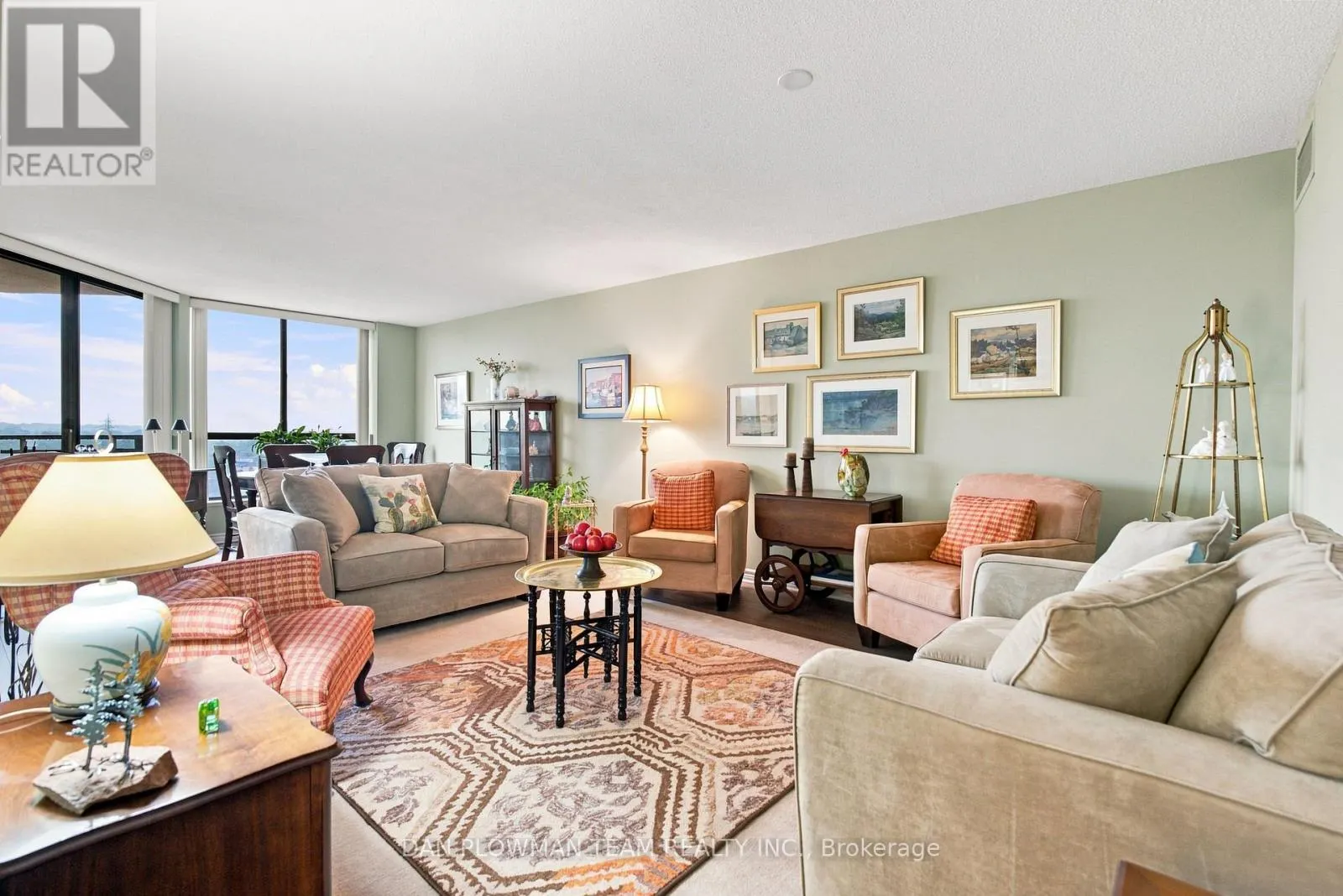 1003 - 900 WILSON ROAD N