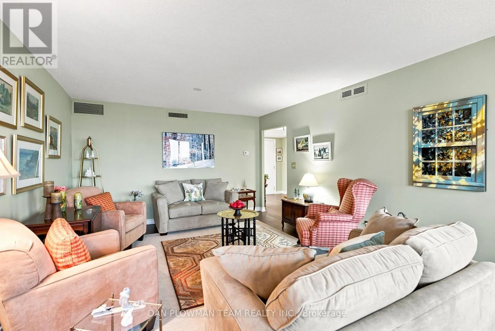 1003 - 900 WILSON ROAD N
