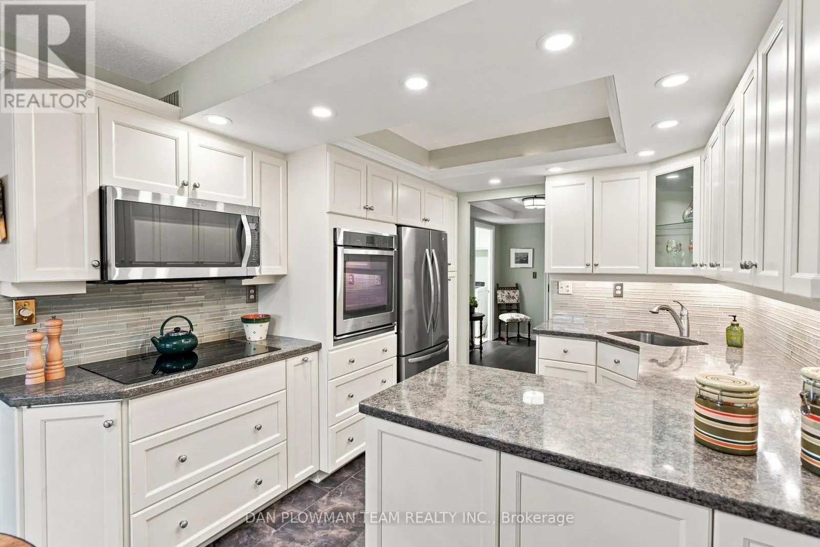 1003 - 900 WILSON ROAD N