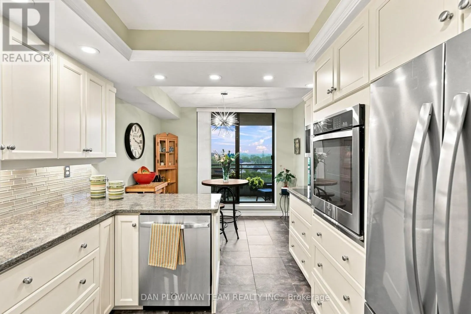1003 - 900 WILSON ROAD N